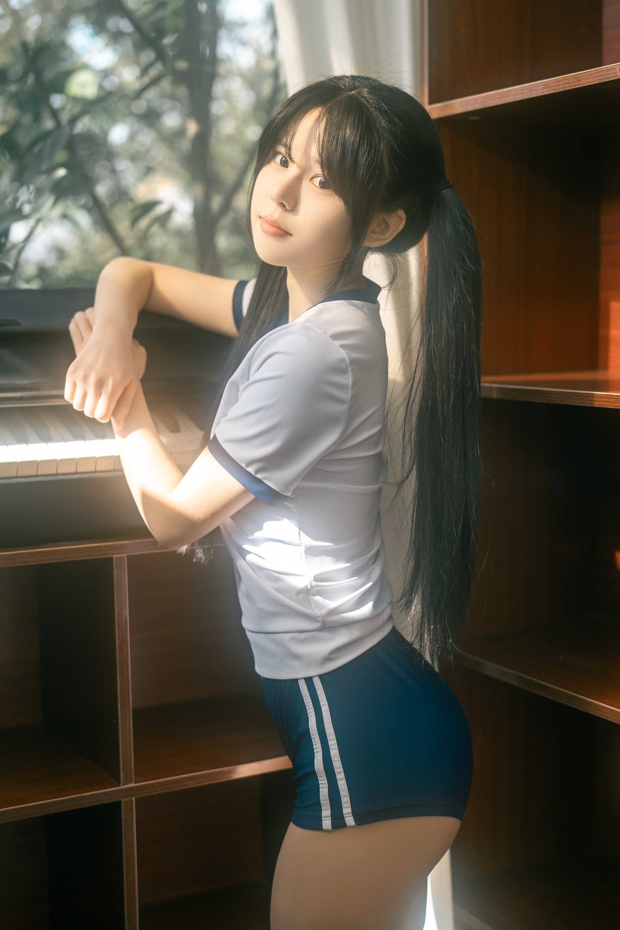 rua阮阮 - NO.001 春の更衣室-体操服 [47P]-XikXak